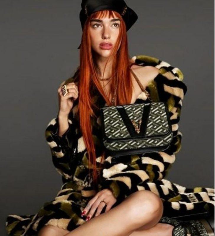Dünyaca ünlü şarkıcı Dua Lipa Versace'nin reklam yüzü oldu! G4