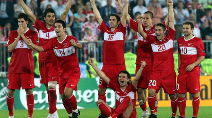 Kulüp arayan, 2. ligde oynayan, yorumcu, antrenör... EURO 2008'deki Türk futbolcular bakın şimdi ne yapıyor?