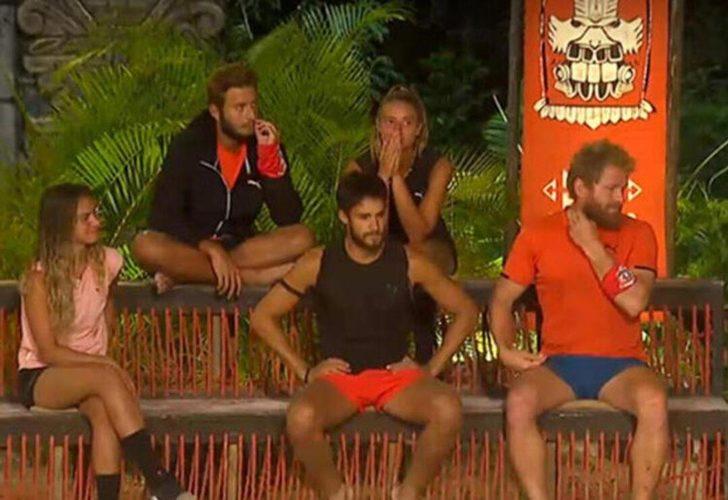 Survivor'un yıldız isimleri bornozlu pozuyla sosyal medyada gündem oldu! G1