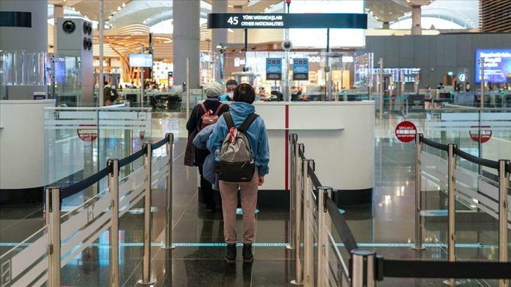 Kimliğini yenilemeyenler dikkat! Ülkeden çıkışlar sonlandırılıyor G4