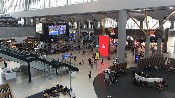 Kimliğini yenilemeyenler dikkat! Ülkeden çıkışlar sonlandırılıyor G2