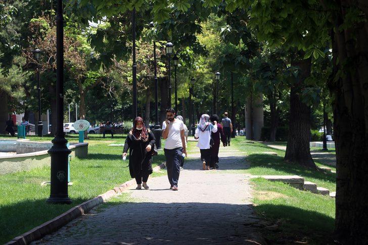 Güneydoğu'da bunaltıcı sıcaklar başladı G1