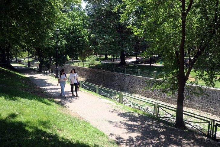 Güneydoğu'da bunaltıcı sıcaklar başladı G3