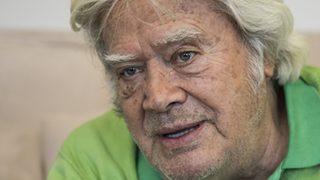 Cüneyt Arkın Twitter'a seslendi! Hem reddedip hem niye üzülüyorsunuz?