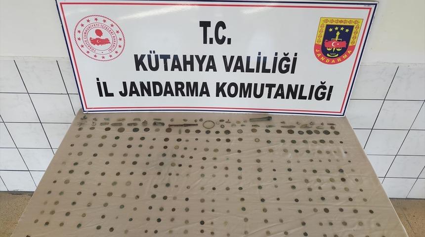Kütahya'da tarihi eser operasyonunda 3 şüpheli yakalandı
