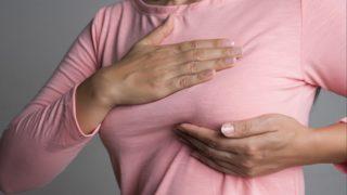 Göğüslerinin sarkmasından şikayet edenler! Daha dik göğüsler için etkili 5 yoga pozu