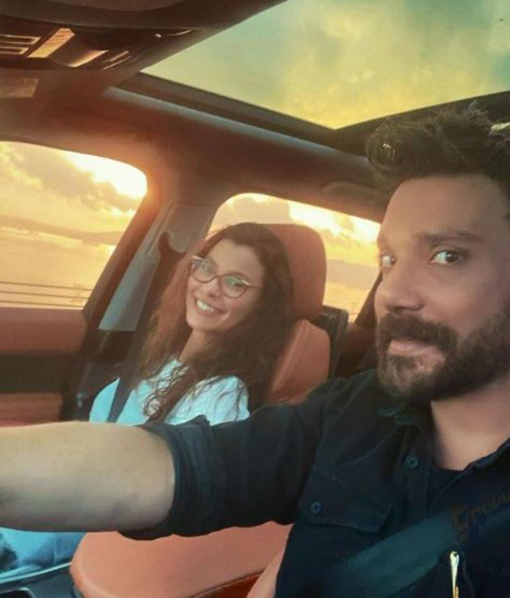 Oğuzhan Uğur sevgilisi Müjde Uzman'ı 'PİNÇ' adlı programına konuk etti! G1