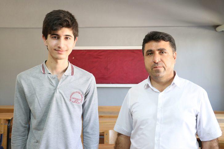 LGS'de 500 tam puan alan Suriyeli Dlyar Safo, Siirt'in gururu oldu G5