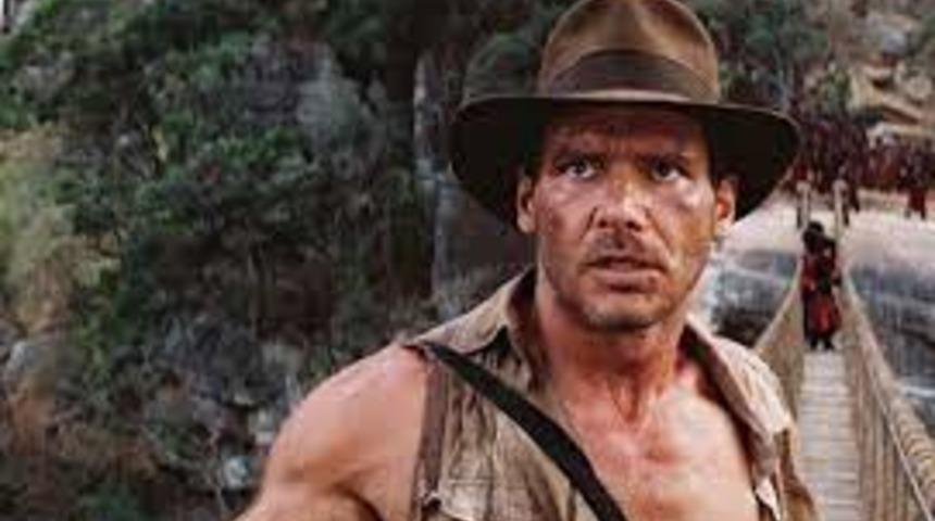 Indiana Jones karakterinin ikonik hale gelen fötr şapkası 300 bin dolara satıldı