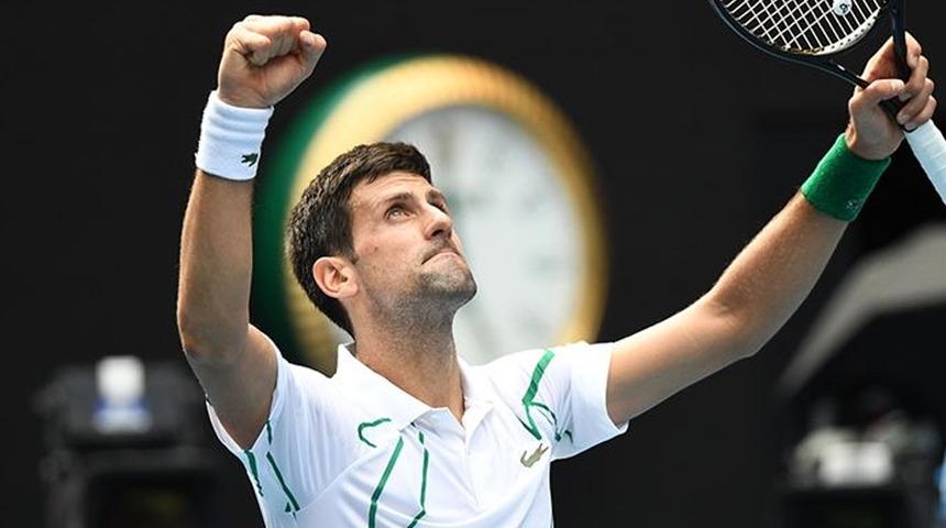 Novak Djokovic 3. tura yükseldi