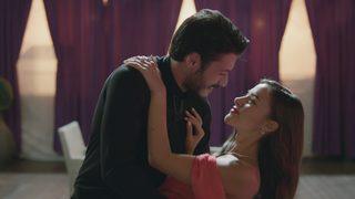 Cam Tavanlar 5. yeni bölüm fragmanı yayınlandı! Cam Tavanlar'da Leyla ve Cem'in romantik dansı