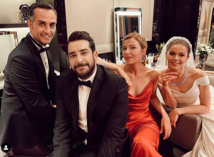 Camdaki Kız’ın Nalan’ı Burcu Biricik’in sere serpe pozu çok beğenildi G3