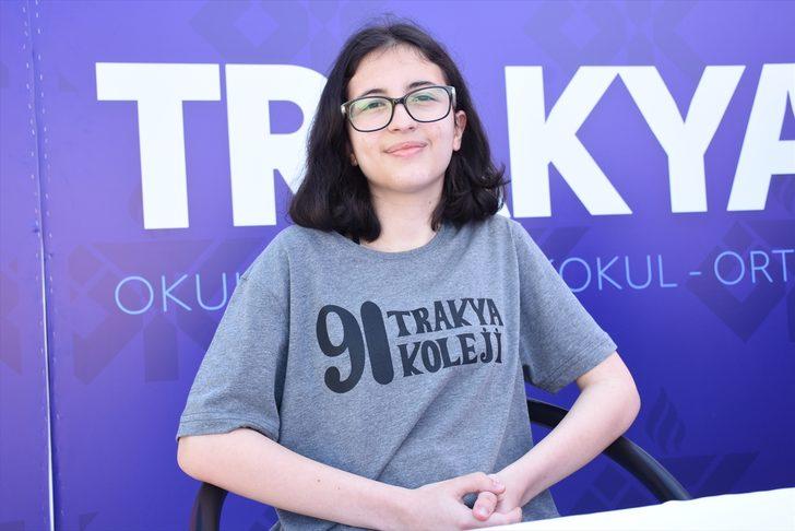 Tekirdağ'da LGS'de tam puan alan Kınay ve Tereci, başarının sırrını "düzenli çalışmak" olarak açıkladı G2