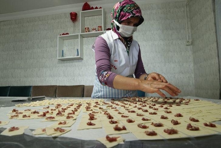 Samsun'un coğrafi işaret tescilli Yakakent mantısı, damakları şenlendiriyor G1