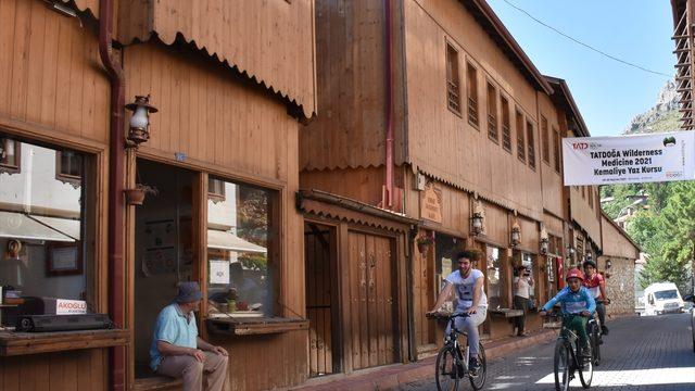 Erzincan'daki 42'nci Kemaliye Uluslararası Kültür ve Doğa Sporları Şenlikleri başladı