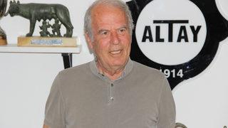  Mustafa Denizli: Cevap bekleyen benim