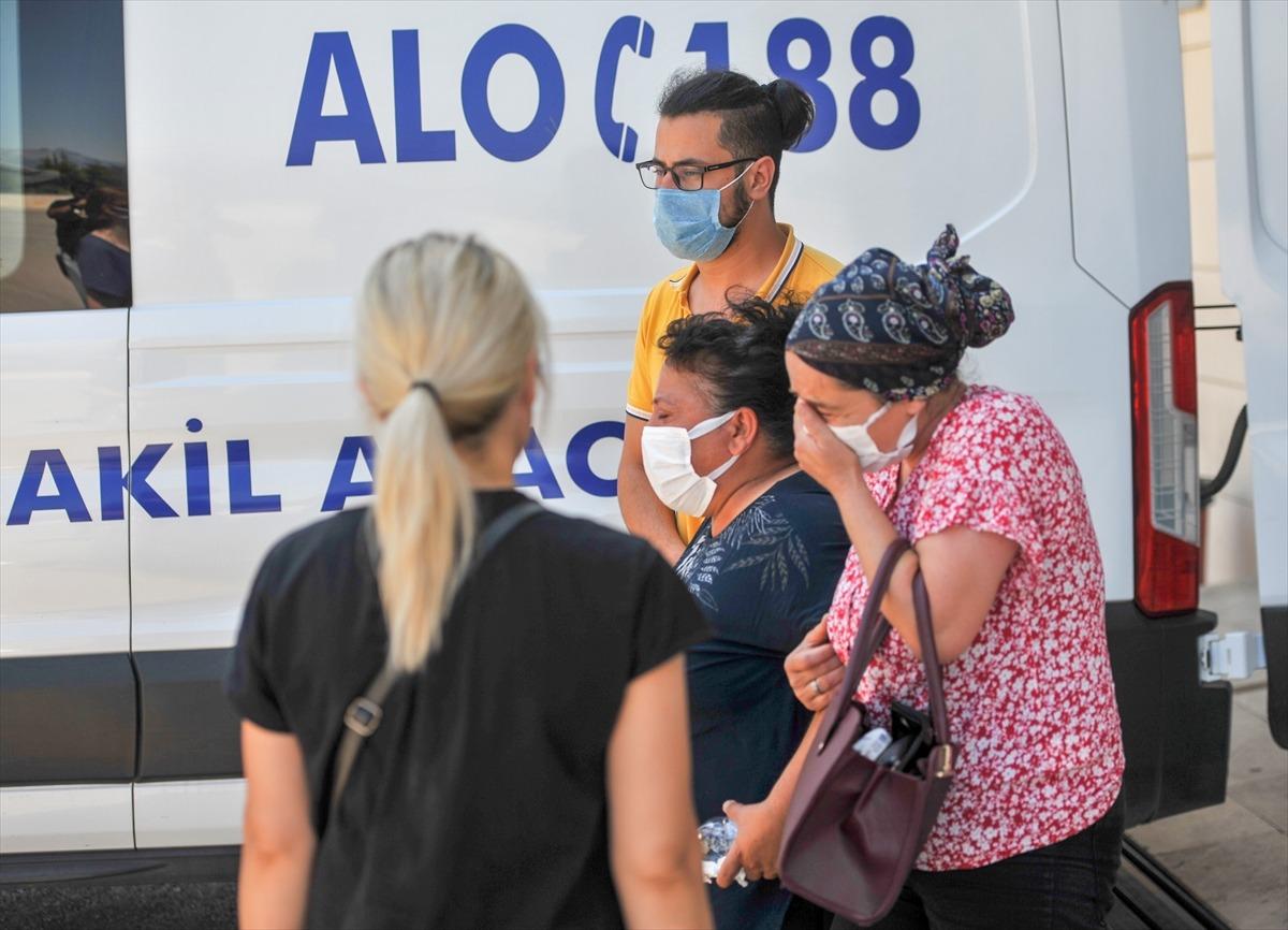 Antalya'da motosikletiyle kaza yapan sağlık &ccedil;alışanı hayatını kaybetti