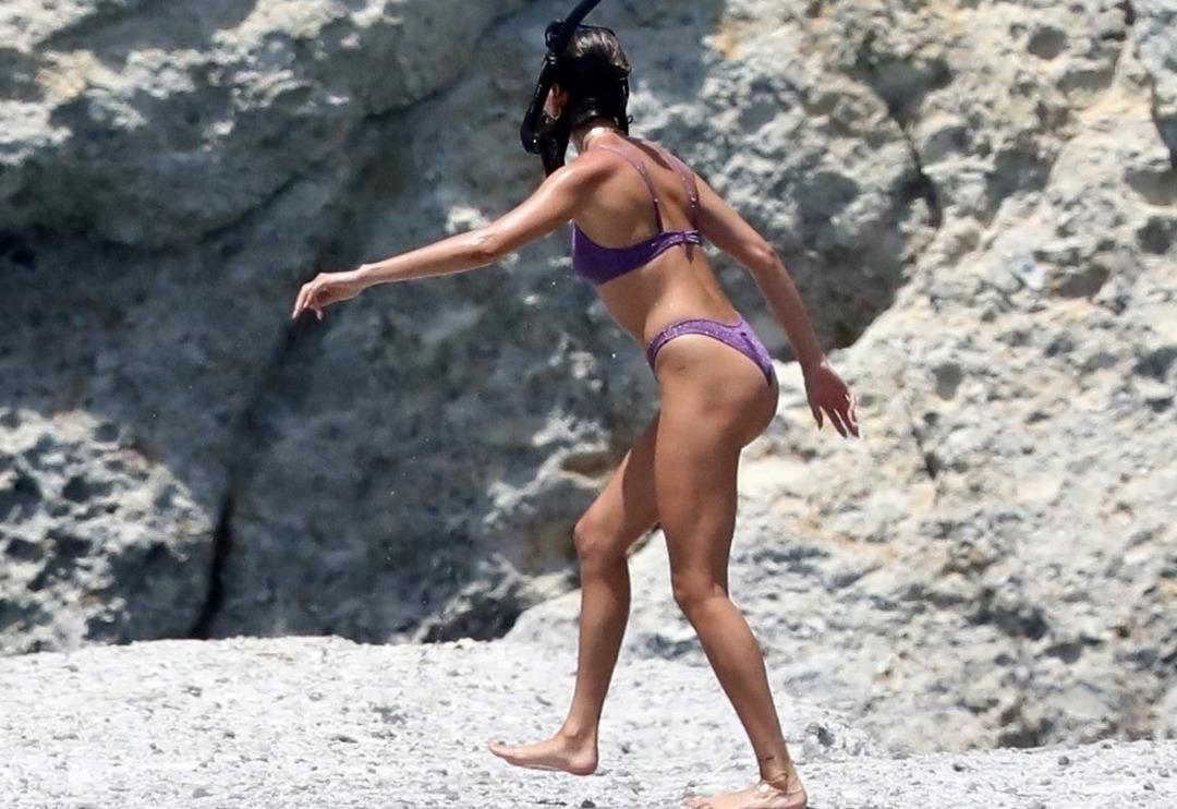 Hailey Baldwin ve Justin Bieber Milos Adası'nda tatilde! 