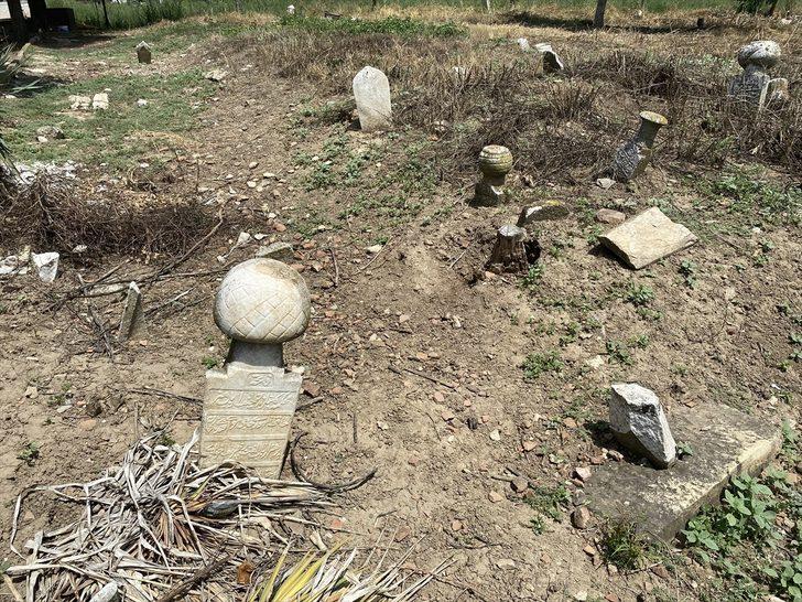 Edirne'de Osmanlı mezar taşlarının sergilendiği alanların daha özenli korunması istendi G5