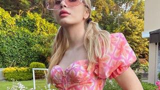 Aleyna Tilki'nin annesi Havva Öztel süper minisiyle sosyal medyayı yıktı geçti