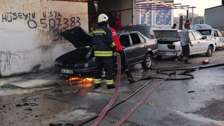 Kocaeli'de kaynak yapılırken alev alan otomobil kullanılamaz hale geldi G3