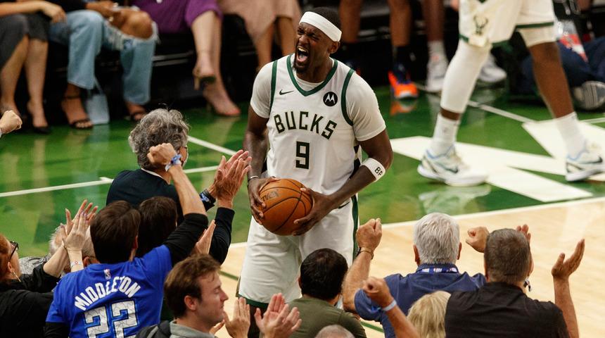 Milwaukee Bucks avantaj yakaladı