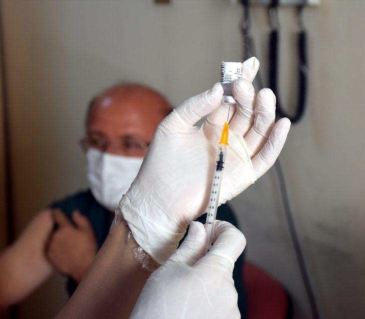 Kırıkkale ve Nevşehir'de Kovid-19 ile mücadelede üçüncü doz aşı uygulaması başladı G1