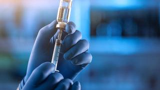 Koronavirüs aşısında 3. doz tartışması! Uzman isimden 'çapraz aşılama' önerisi