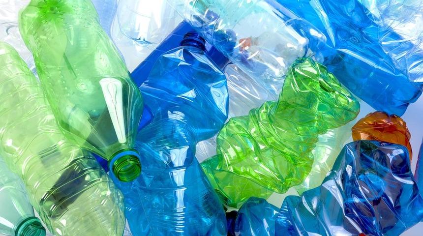 T&uuml;rkiye'de plastik atık ithalat yasağı: İngiltere bundan sonra &ccedil;&ouml;plerini nereye g&ouml;nderecek?