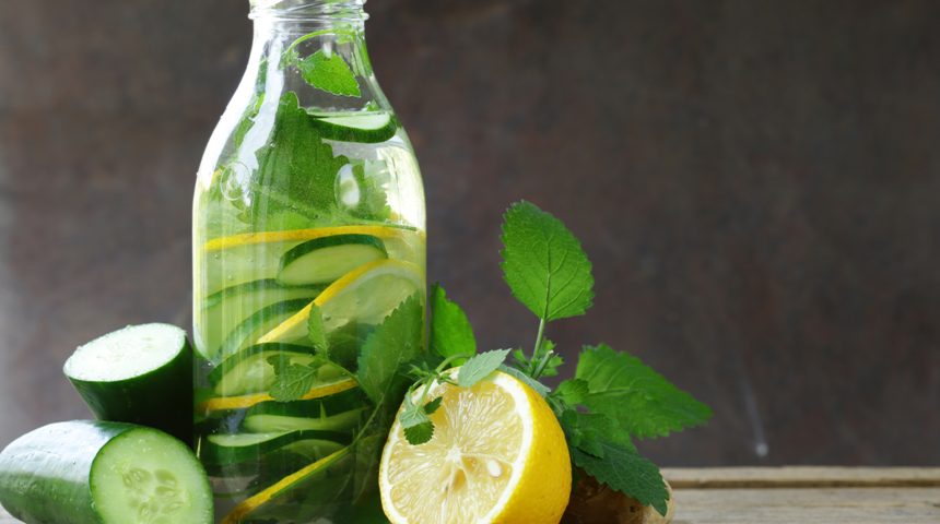 Anında yağ yakıcı özelliği bulunan mucize detoks suyu tarifi