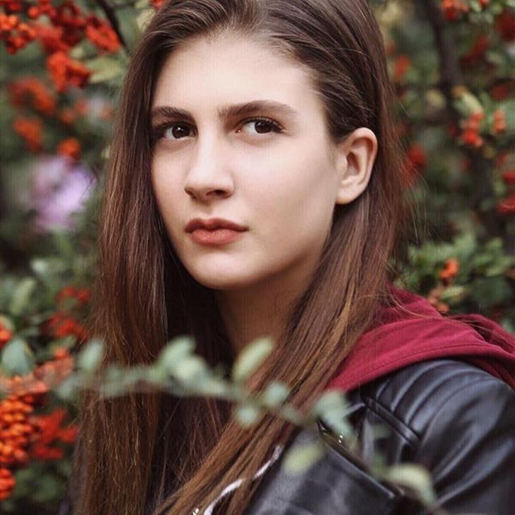 Neslican Tay'ı canlandıracak oyuncu belli oldu! Kanserle savaşıyla tanınan Neslican Tay'ın hayat hikayesi film oluyor... G4