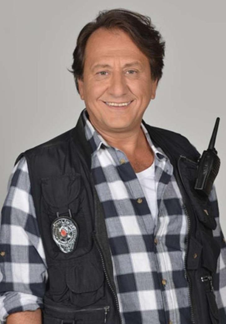 Hüsnü Çoban Arka Sokaklar'dan ayrılıyor iddiası! Hüsnü Çoban'ı canlandıran Özgür Ozan yeni bir projeye mi başlıyor? G4