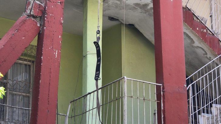 Adana'da tadilat yaptığı evin balkonunun zemini çöken işçi yaralandı G2