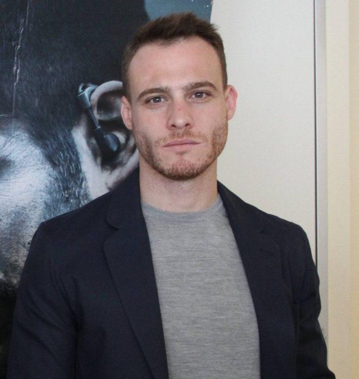 Kerem Bürsin: Her yerde soyunuyorum G1