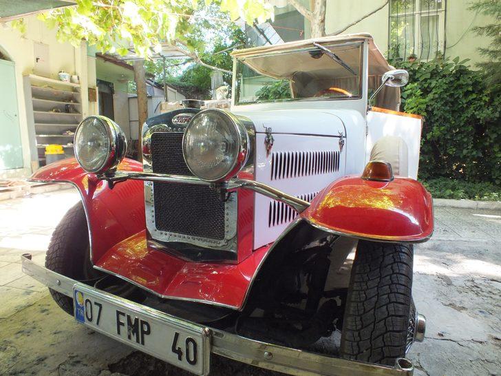 Gören fotoğraf çekmek için yarışıyor! 1929 modellik aracına gözü gibi bakıyor: 600 bin verdiler satmadım G2