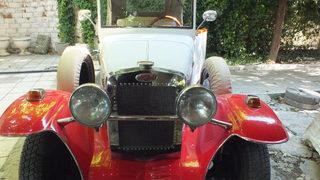 Gören fotoğraf çekmek için yarışıyor! 1929 modellik aracına gözü gibi bakıyor: 600 bin verdiler satmadım