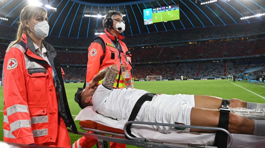 EURO 2020: İtalya&rsquo;nın &ccedil;eyrek final galibiyetine sakatlık g&ouml;lgesi: &ldquo;İtalya, Spinazzola i&ccedil;in g&ouml;zyaşları i&ccedil;inde&rdquo;