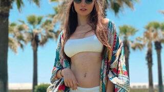 İlayda Akdoğan bikinili pozlarıyla hayranlarını mest etti