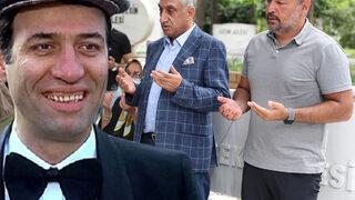 Kemal Sunal mezarı başında anıldı! Gölgesi üzerimizden hiç eksik olmasın