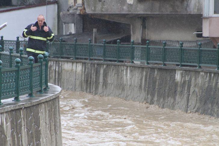 GÜNCELLEME 2 - Düzce'de sağanak su baskınlarına neden oldu G2
