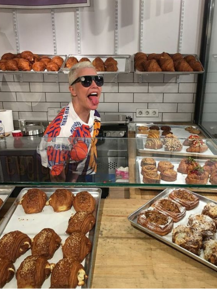 Deniz Akkaya'yı görenler tanıyamadı! Yeni tarzı Kerimcan Durmaz'a benzetildi... G4