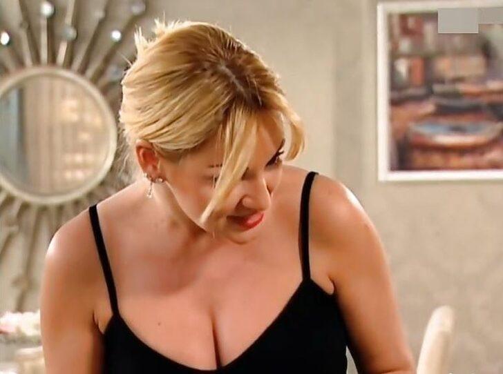 Pınar Altuğ'un tatil pozları olay oldu! Fitliğiyle genç kızlara taş çıkardı... G3