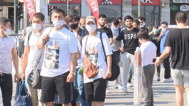 Kısıtlamasız ilk pazar günü sokaklara akın ettiler! G5