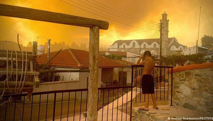 Kıbrıs'ta ölümcül orman yangını