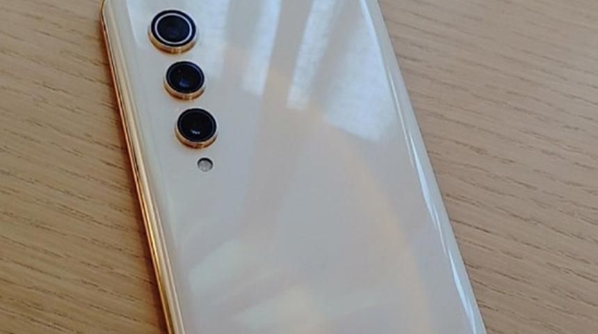 LG mobil sektöründen kopmadı