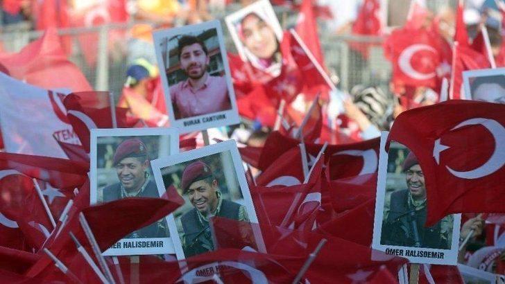 15 Temmuz resmi tatil mi? 15 Temmuz'da kimler tatil yapacak, hangi güne denk geliyor? G1