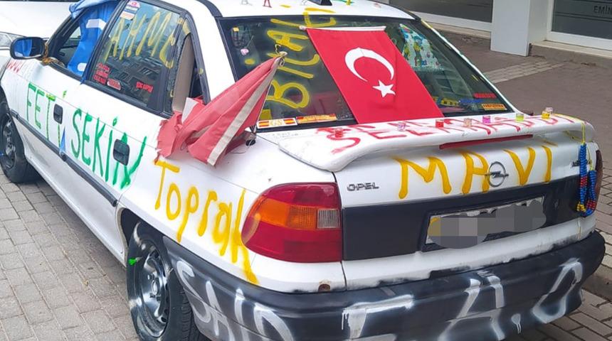 Bu aracı gören telefonuna sarıldı!