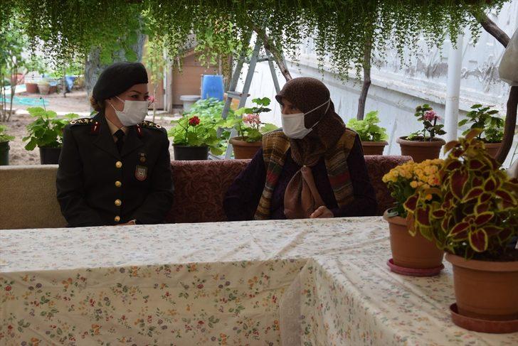 Havva ninenin ördüğü patikler Ağrı'daki Mehmetçiklere ulaştı G3