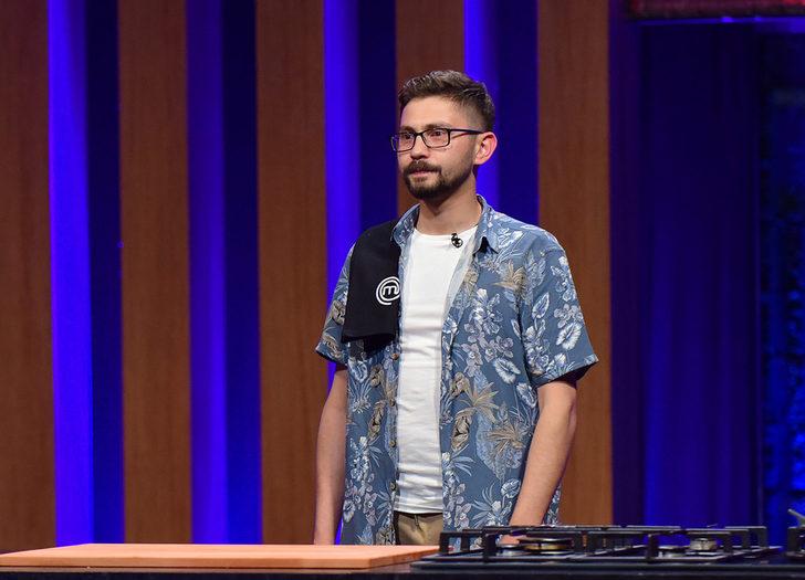 MasterChef yarışmacısı Ozan Gül'ün hikayesi dikkat çekti! MasterChef için ayağında kundura ile kilometrelerce yürüdü! G1