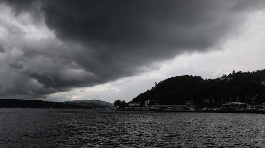 Meteoroloji'den kuvvetli yağış uyarısı! İstanbullular dikkat (5 Temmuz yurtta hava durumu)